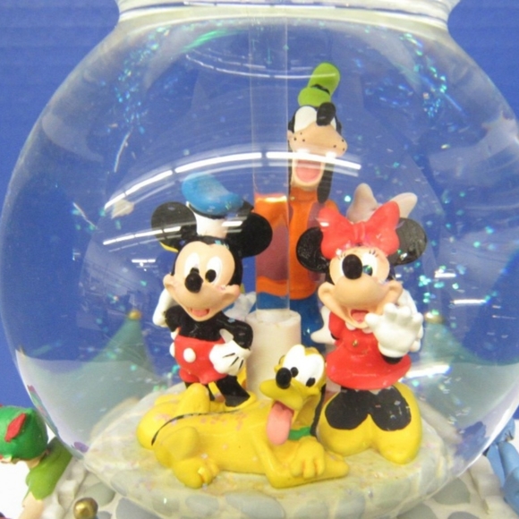  World of Disney 3 Tier Double Snow Globe Music Box-Original Packaging - Picture 2 of 11
